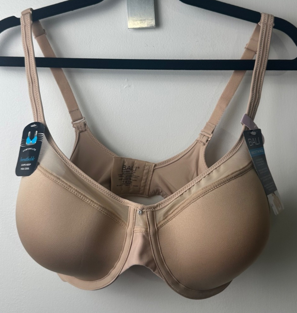 NEW Bali Smoothing Bra Womens 36D Beige Underwire Full Coverage Adj Strap A22